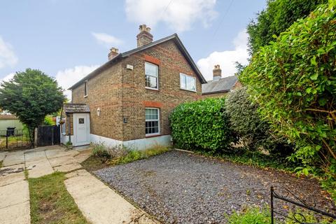 2 bedroom cottage for sale, Hardings Lane , Penge, London, SE20