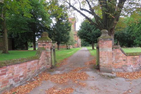 15 Rectory Gardens, Birmingham, B36 9DG