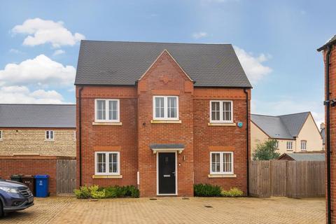 3 bedroom detached house for sale, Bicester,  Oxfordshire,  OX26