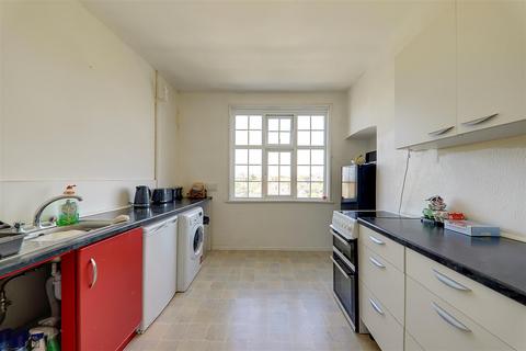 1 bedroom flat for sale, Dolphin Lodge, Worthing BN11