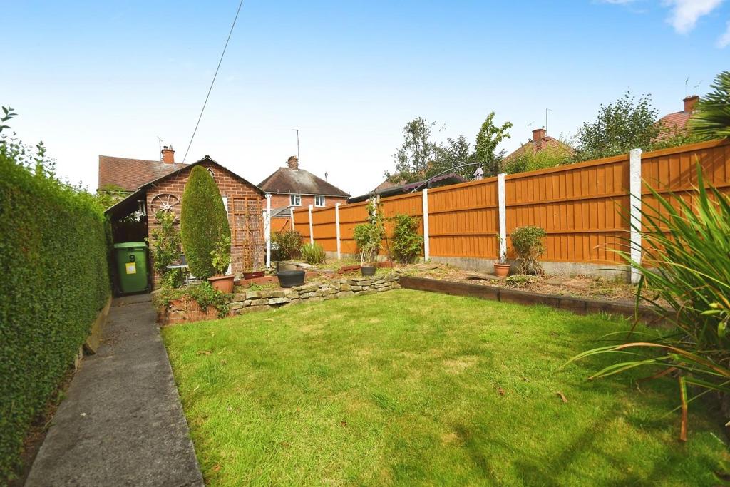 REAR GARDEN 02.jpg