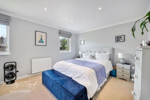 4 bedroom terraced house for sale, Plover Way, SE16