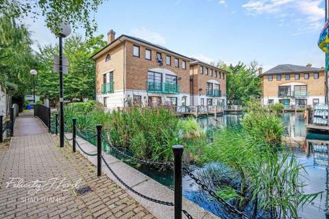 4 bedroom terraced house for sale, Plover Way, SE16