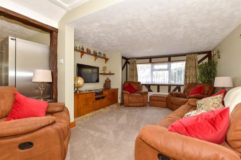 2 bedroom semi-detached bungalow for sale, Hanging Hill Lane, Hutton, Brentwood, Essex