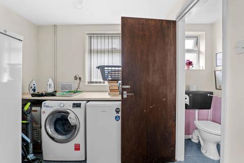 Wayne House Sling Lane, Fernhill Heath, Worcester, WR3 8RH