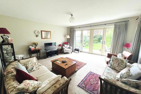 4 bedroom detached house for sale, Bretforton Road, Badsey, Evesham