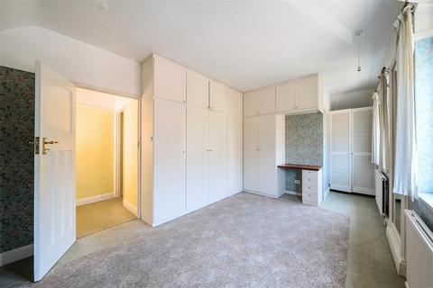 97 Whitchurch Gardens, Edgware, HA8 6PG