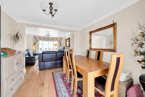 23 Saltash Road, Welling, DA16 1HD