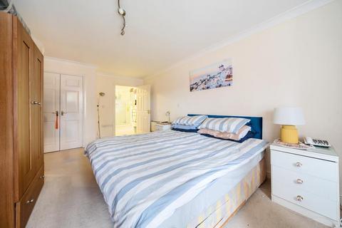 2 bedroom retirement property for sale, Sunningdale,  Berkshire,  SL5