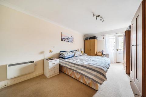 2 bedroom retirement property for sale, Sunningdale,  Berkshire,  SL5