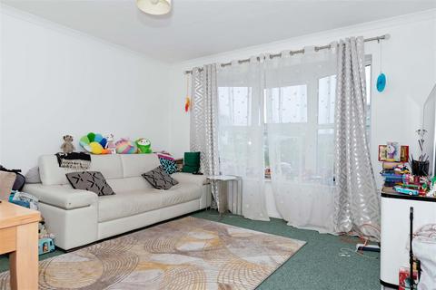 2 bedroom apartment for sale, Westlake Gardens, Worthing