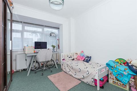 2 bedroom apartment for sale, Westlake Gardens, Worthing