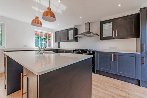 Clare Cottage Ebdens Hill, St Leonards-on-sea, TN37 7PN