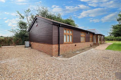 4 bedroom barn conversion to rent, New Road, Letchmore Heath