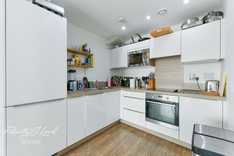 1 bedroom flat for sale, Milles Square, London, SW9 8GA