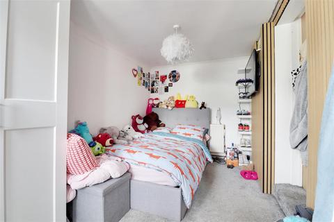 18 Astral Close, Hessle, HU13 9DE