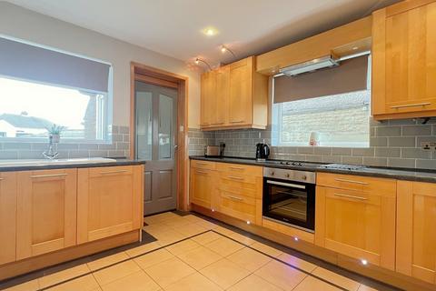 3 bedroom detached house for sale, Cleckheaton Road, Low Moor, Bradford, West Yorkshire, BD12