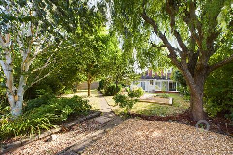 17 Ashtree Way, Northampton, NN5 6HT
