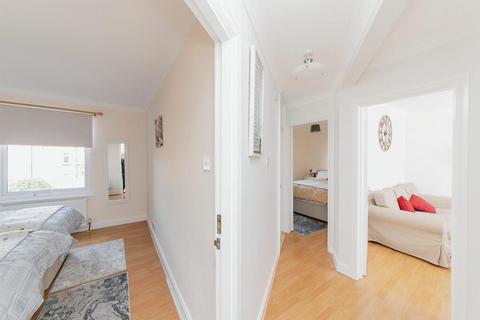 2 bedroom apartment for sale, Headstone Gardens, Harrow