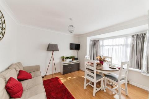 2 bedroom apartment for sale, Headstone Gardens, Harrow