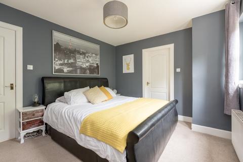 18 Caddells Row, Edinburgh, EH4 6HY