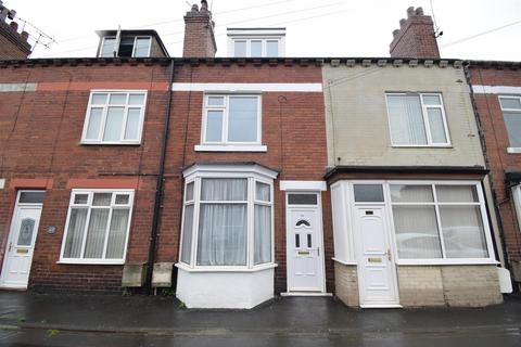 3 bedroom terraced house to rent, Doncaster Road, Pontefract WF9