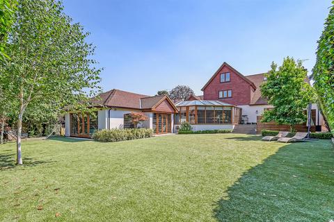 5 bedroom detached house for sale, Challacombe Close, Hutton, Brentwood