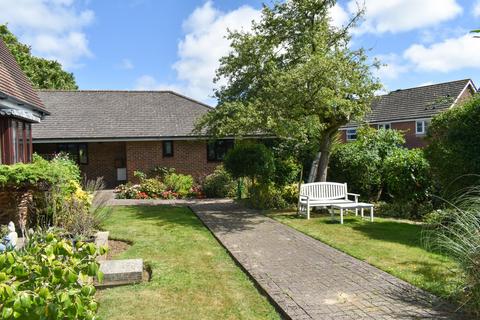 1 bedroom bungalow for sale, Belmore Lane, Lymington, SO41