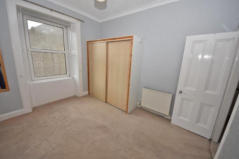 2 bedroom flat to rent, Victoria Street, Dumbarton, West Dunbartonshire, G82