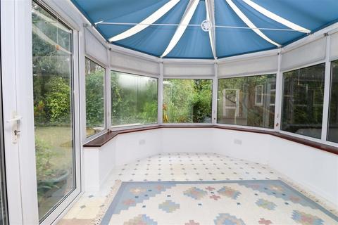 13 Barbara Close, Church Crookham, Fleet, GU52 6AX