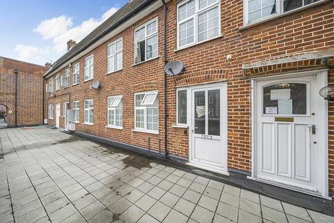 60a Park Way, Ruislip, HA4 8NR
