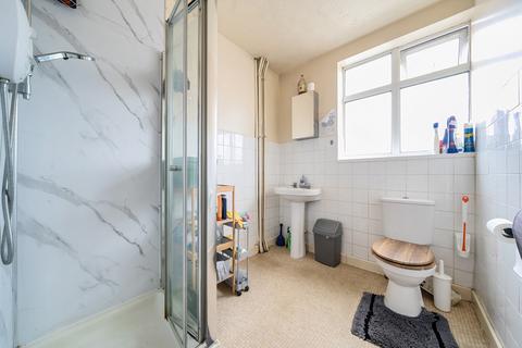 62a Park Way, Ruislip, HA4 8NR