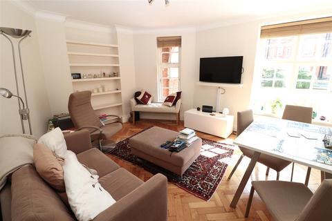 2 bedroom flat for sale, Heathcroft, Hampstead Way, NW11