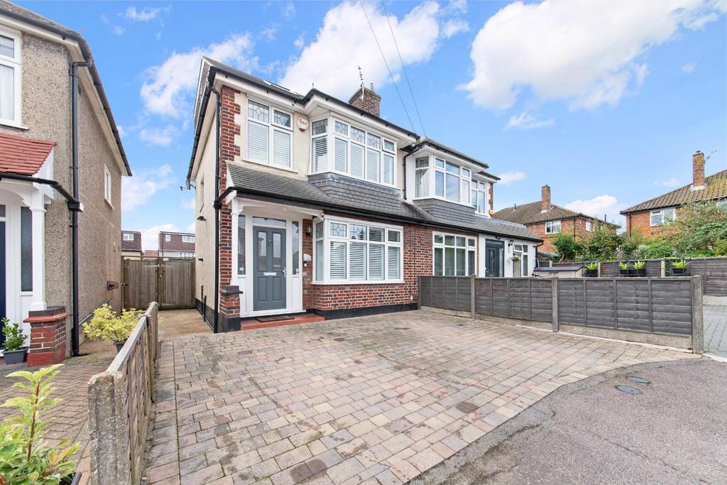 EGHAM CLOSE (1).jpg