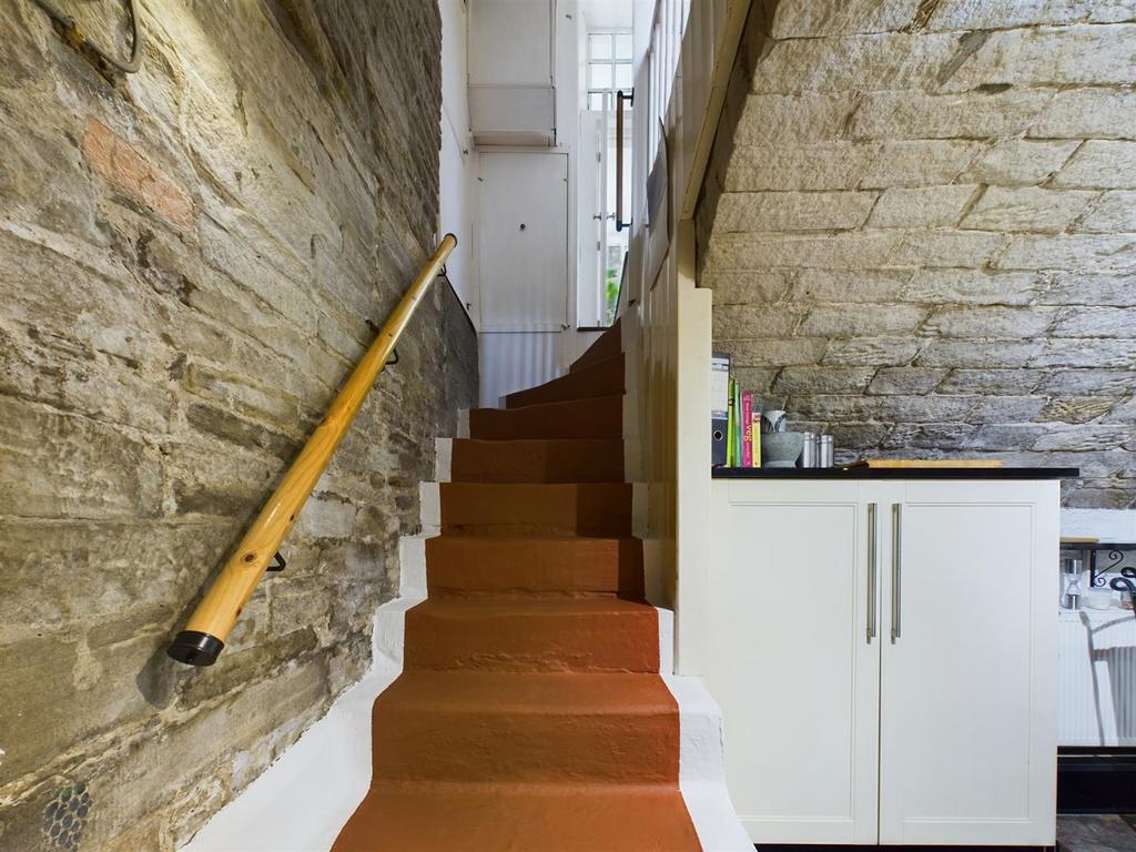 CAM02964 G0-PR0264-STILL025.jpg