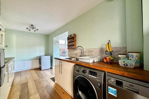 2 bedroom semi-detached house for sale, The Rise, Kippax, Leeds