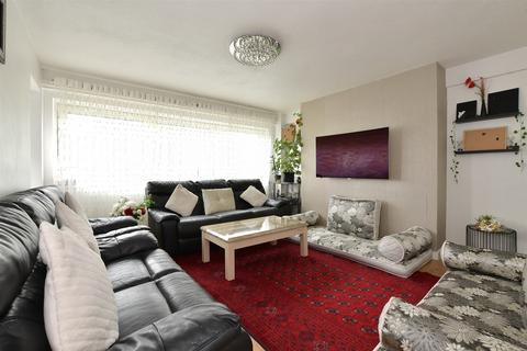 3 bedroom apartment for sale, Priory Court, Walthamstow