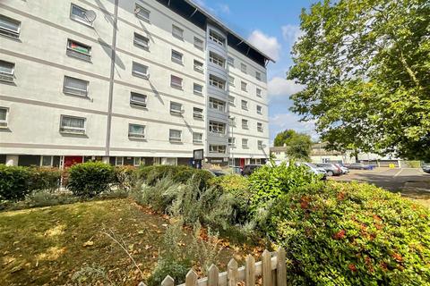 3 bedroom apartment for sale, Priory Court, Walthamstow