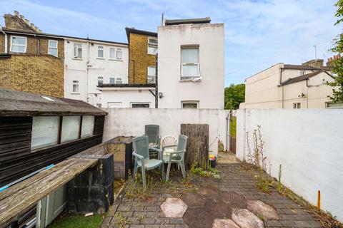 60 Milton Road, Gravesend, DA12 2PJ