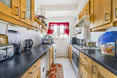 2 bedroom apartment for sale, Oslac Road, London