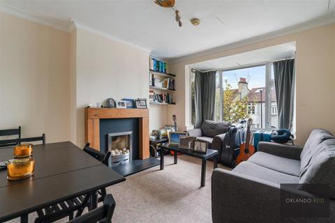 2 bedroom maisonette for sale, Edgeley Road, London