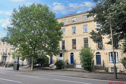 1 bedroom flat for sale, London Road, Cheltenham GL52