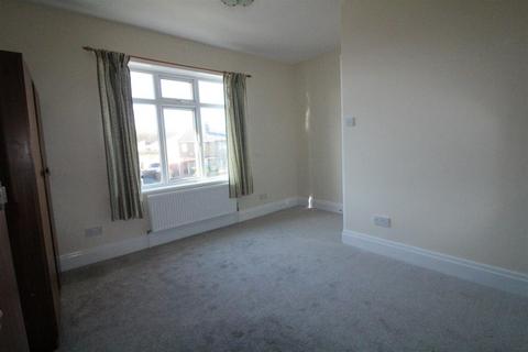 2 bedroom semi-detached house for sale, Leeds Road, Dewsbury