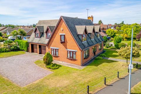 4 bedroom detached house for sale, The Parkway, Spalding