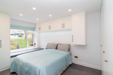 12 Ashdown Drive, Borehamwood, WD6 4LZ