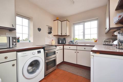 10 Bulford Road, Shipton Bellinger, Tidworth, SP9 7TF