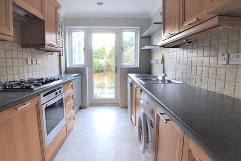 3 bedroom semi-detached house to rent, Somerford Place, Beaconsfield, HP9