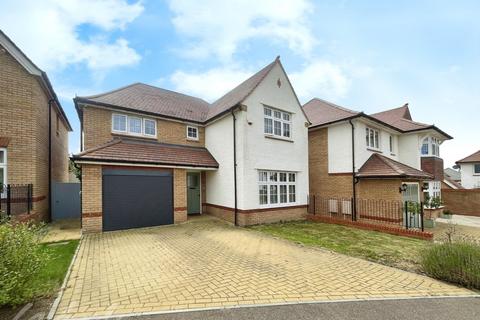 4 bedroom detached house to rent, Challenger Way Marden TN12