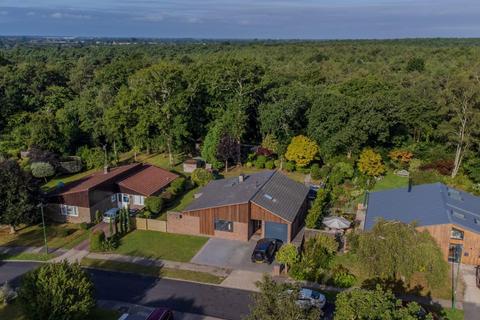 4 bedroom detached bungalow for sale, Birch Close, Arundel