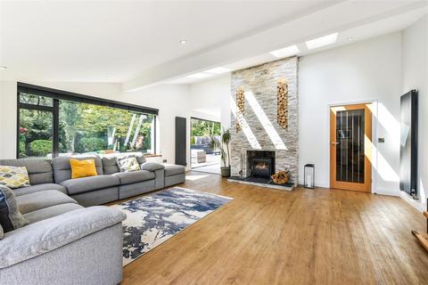 6 Birch Close, Arundel, BN18 9HN